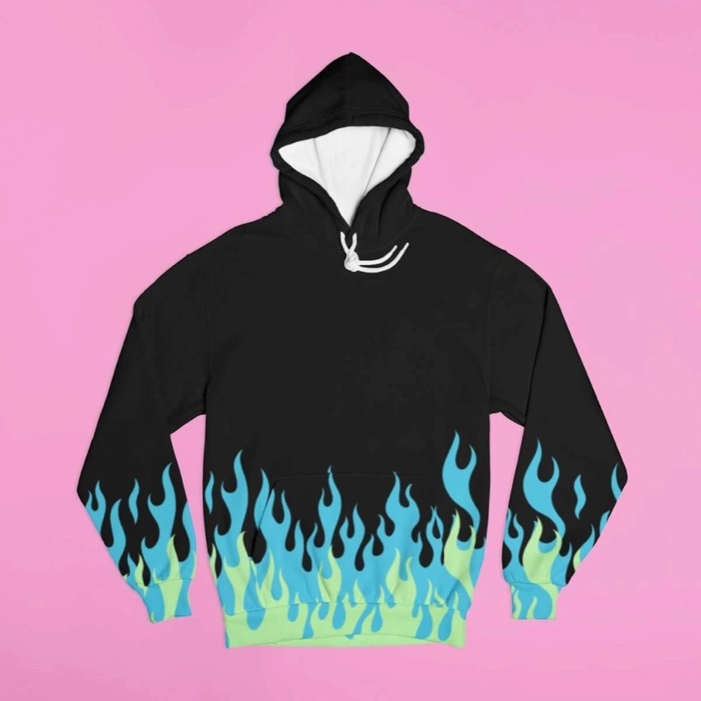HALEY ELSAESSER BLUE AND GREEN FLAME SWEAT SET